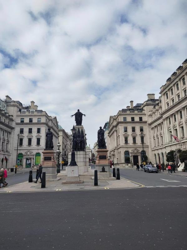 UK & Europe 30GB Travel SIM | 30GB Data in UK - 12GB in EU | Unlimited Calls + Texts | Three UK - Customer Photo From Eden Gribble
