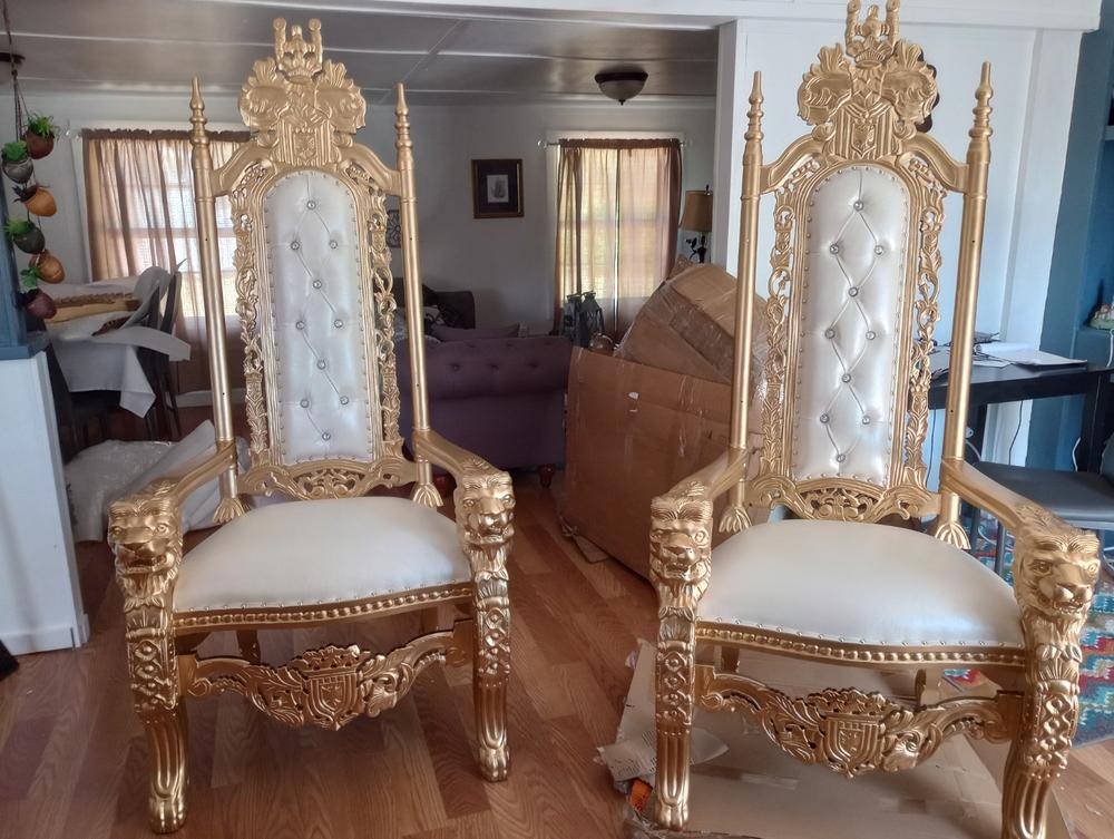 "King David" Angelic Lion Throne Chair - White / Gold - Customer Photo From Madelyn Reyes