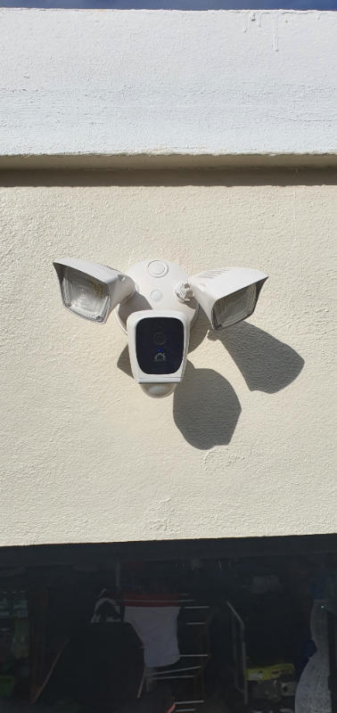 1080p HD WiFi Surveillance Floodlight Camera - Customer Photo From Greg vdM