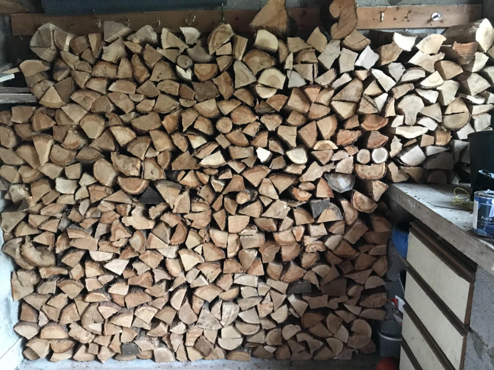 Kiln Dried Oak Firewood - Single Deck® Pallet - Customer Photo From Niamh Fennessy