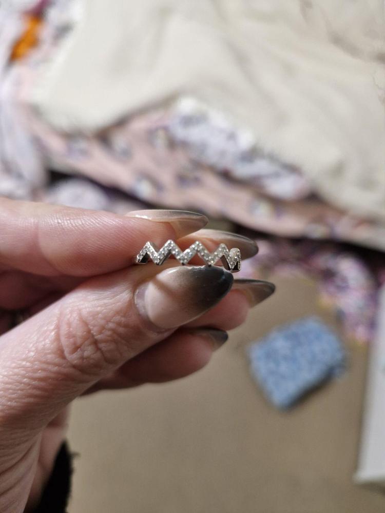 Highs and Lows Ring for Daughter with ‘Love from Mum’ Engraving & Card - Customer Photo From Kerri-Ann Farr
