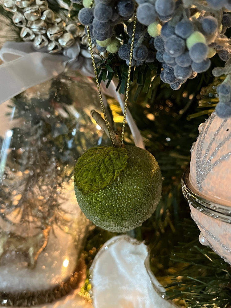 Apple Luxury Ornament - Customer Photo From Alexia