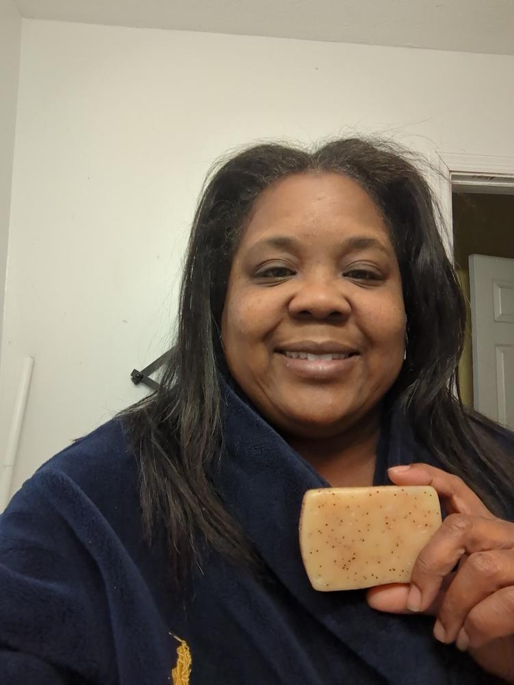 Lemongrass & Patchouli Bar Soap - Customer Photo From Chelsea Thomas