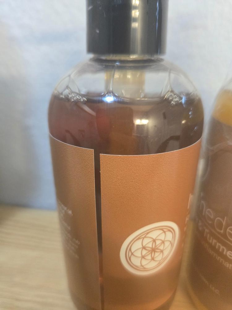 Tea Tree & Turmeric Facial Wash - Customer Photo From Rafael Barajas