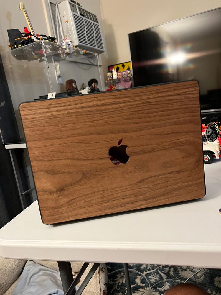 MacBook Wood Case - Customer Photo From Wilberto. V