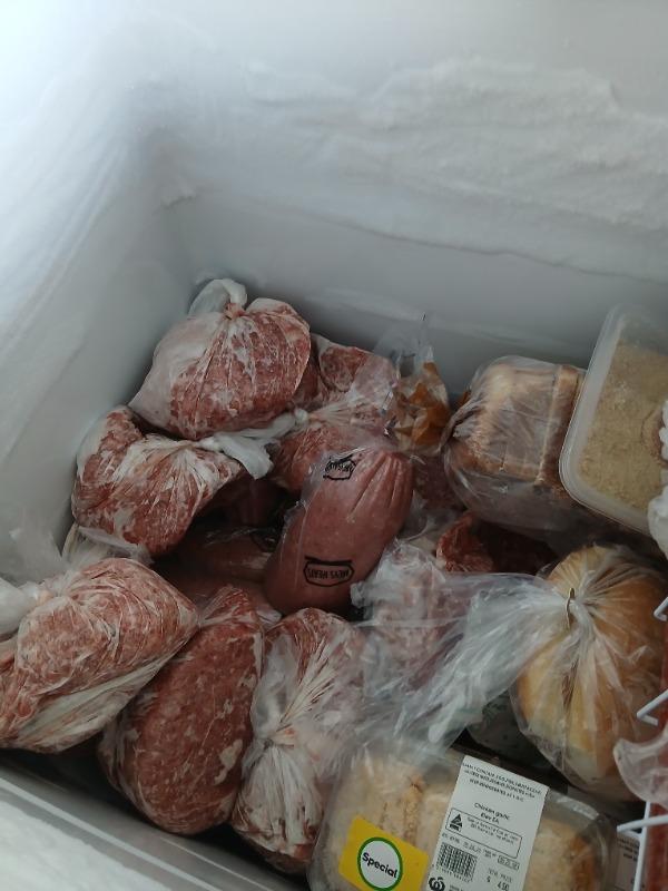 Big Meat Add-on 12x Pork Spare Ribs, 2x200g Porterhouse Steaks, 1kg Thin Sausages & 500g Premium Beef Mince $39.95 - Customer Photo From Darren Williams