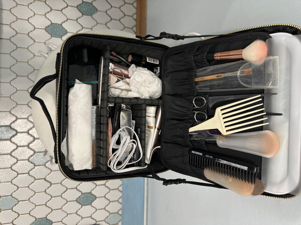 Cosmetic Travel Case With Magnify LED Mirror - Customer Photo From Janice Kehoe