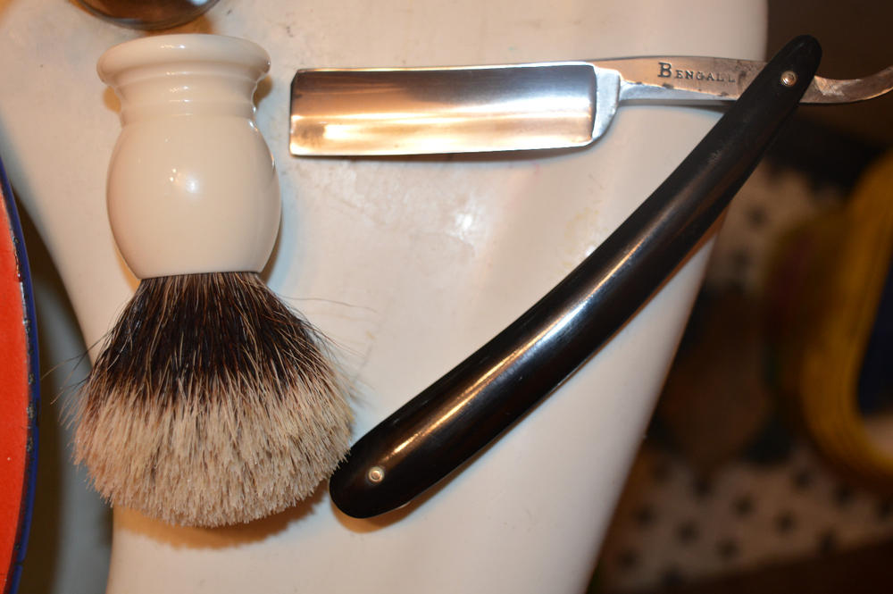 Classic Brand Super Badger Shaving Brush in Black or Ivory - Customer Photo From william s.