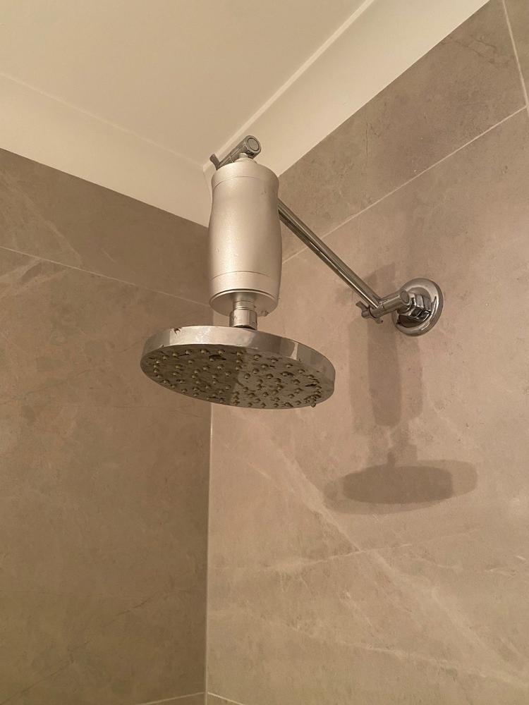 Premium Shower Filter Water Purifier & Water Softener - Silver - Customer Photo From Maria Contreras