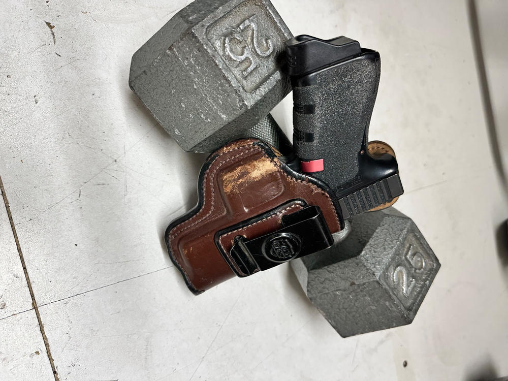 PD - Paddle Leather OWB Gun Holster - Customer Photo From Mitchell P.
