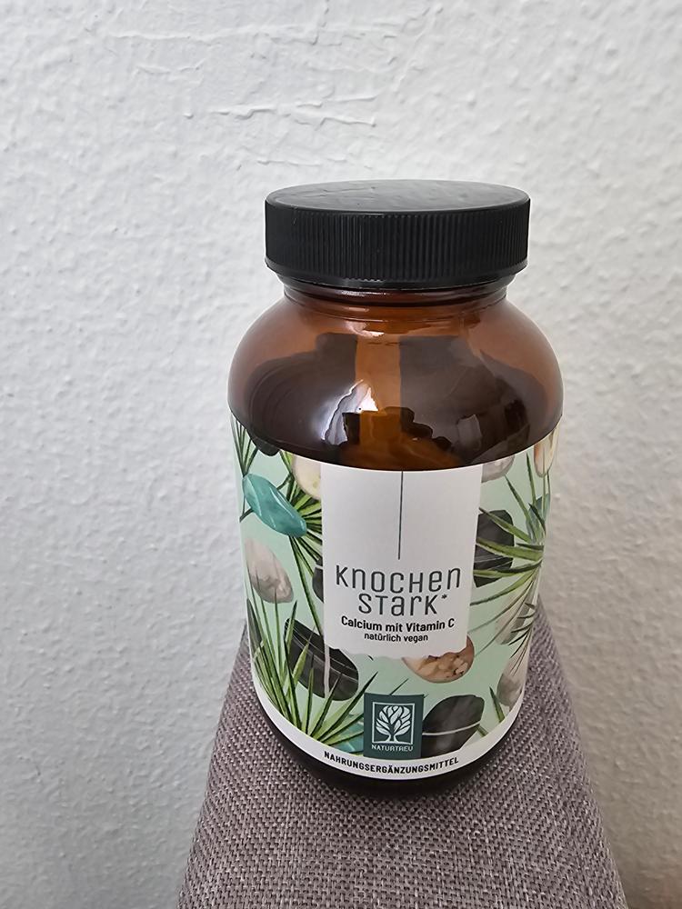 Knochenstark: Calcium Kapseln mit Vitamin C - Customer Photo From Emran
