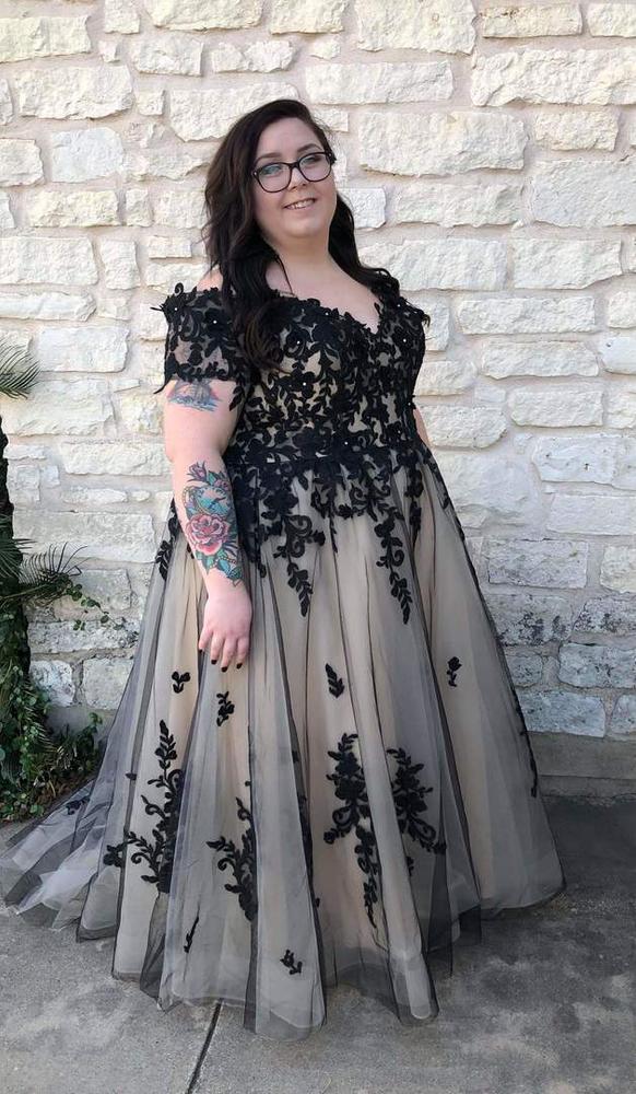 Fancy Off The Shoulder Tulle Zipper Gothic Wedding Dress LD5830