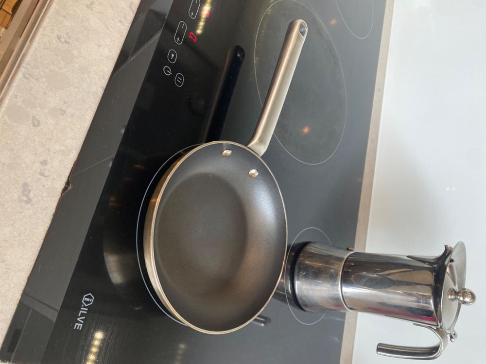 MAKO Genius 5-Ply Non-Stick 20cm & 30cm Frying Pan Duo - Customer Photo From Kathryn MacLaren