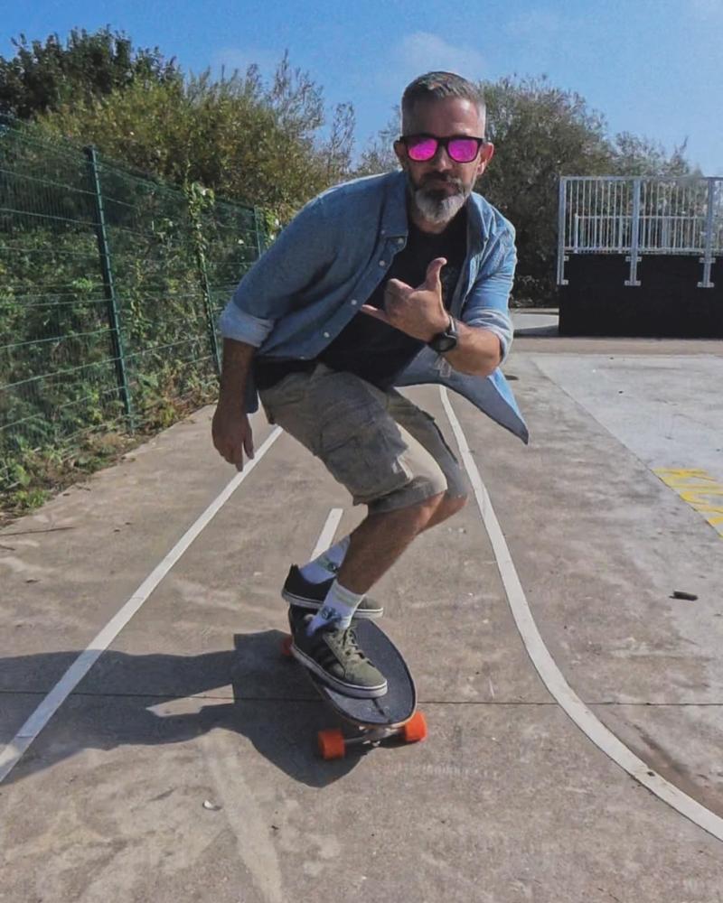 Santa Cruz Flame Dot Shark CX Surfskate - Customer Photo From Andrew Waite