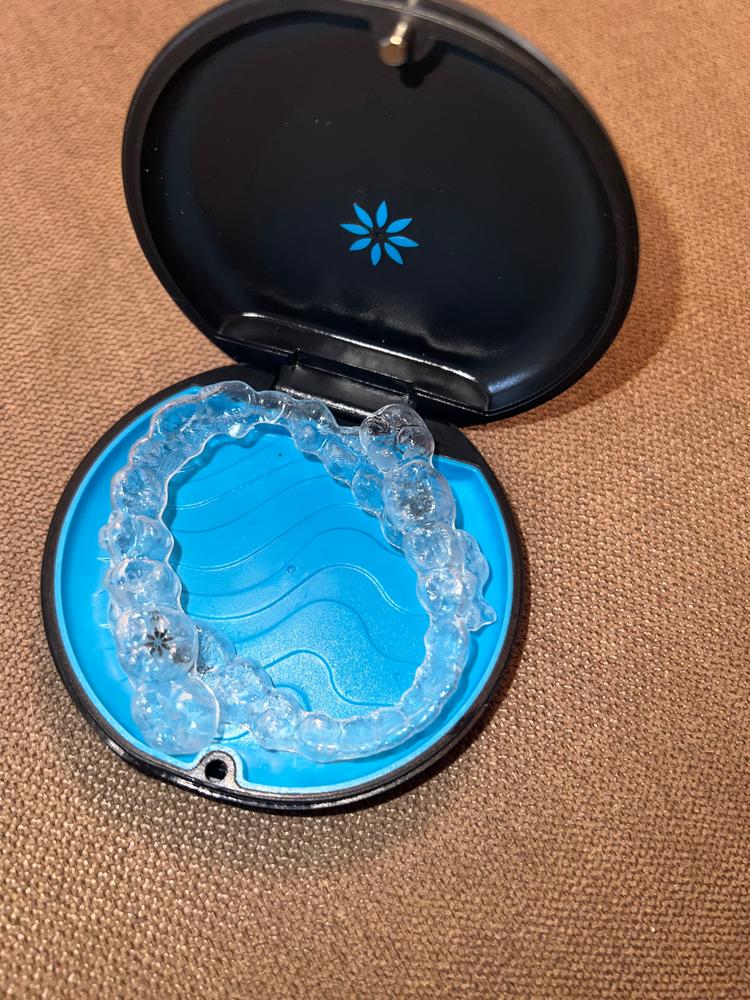 Invisalign™ Aligner Case in Black - Customer Photo From Tiana