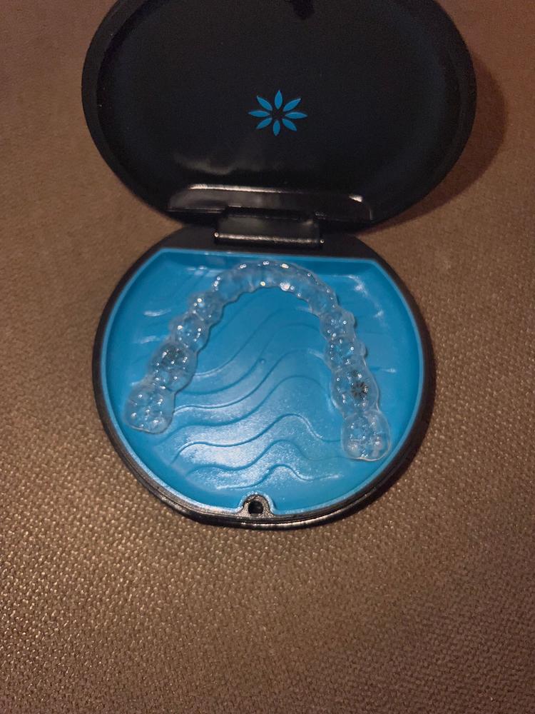 Invisalign™ Aligner Case in Black - Customer Photo From Tiana