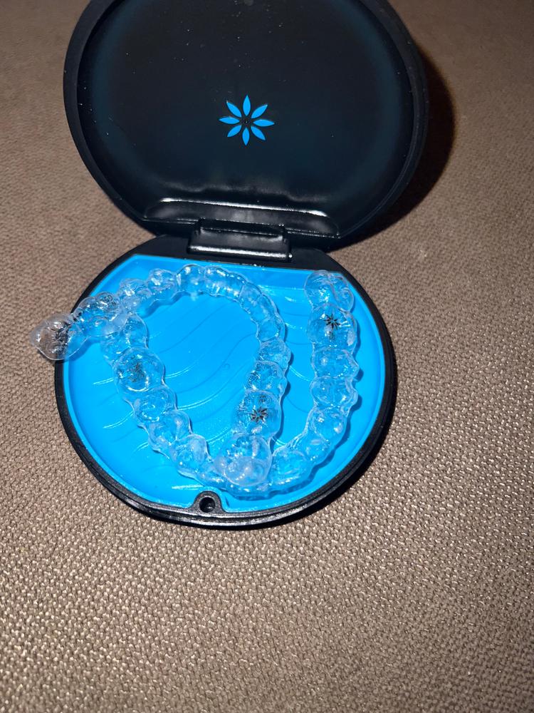 Invisalign™ Aligner Case in Black - Customer Photo From Tiana