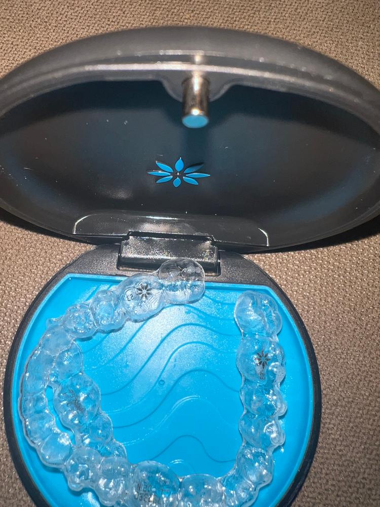 Invisalign™ Aligner Case in Black - Customer Photo From Tiana