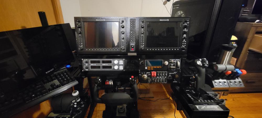 RealSimGear G1000 PFD/MFD Module - Customer Photo From Diego Flores