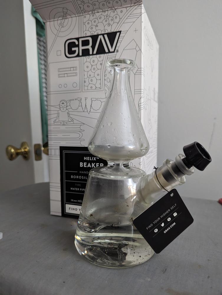 GRAV® Helix™ Clear Beaker Base Water Pipe