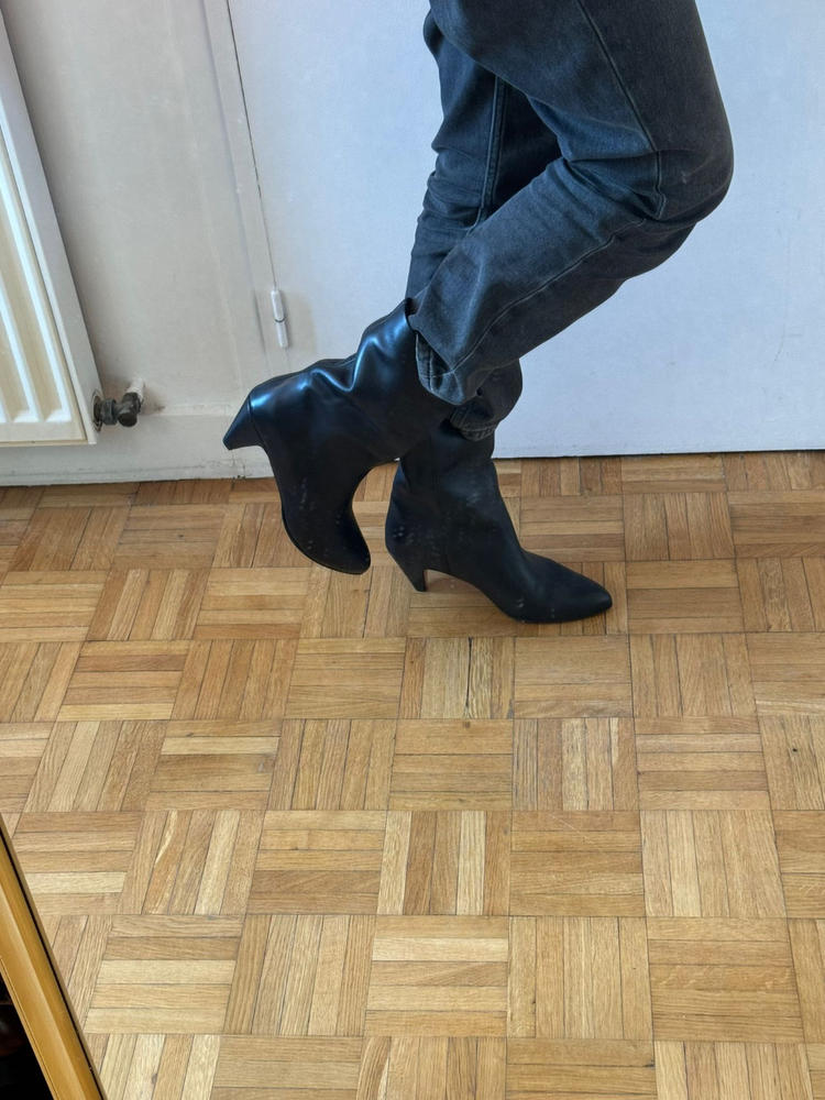 Vully 50 Stiletto Soft calf Black - Customer Photo From Helene Gateau