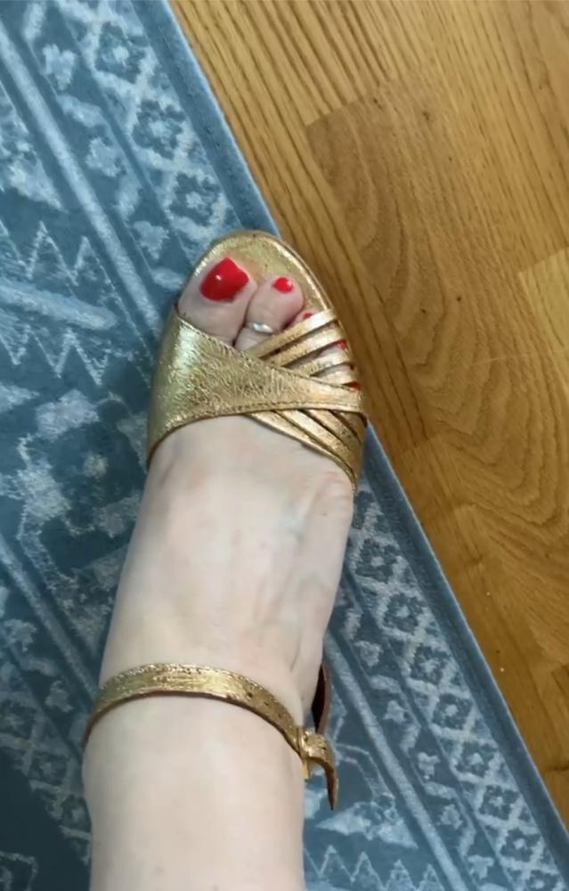 Hermine Crackled metallic goat Gold - Customer Photo From Karin Leidzén