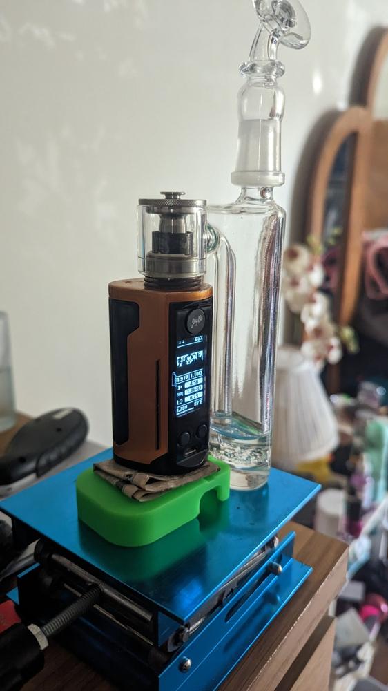 M22 Bubbler with Vortex Carb Cap - Customer Photo From Mark F.