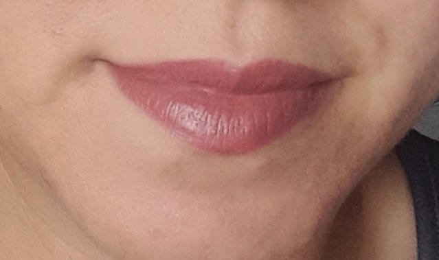 Super Moisture Lipstick - Customer Photo From Nicole A.