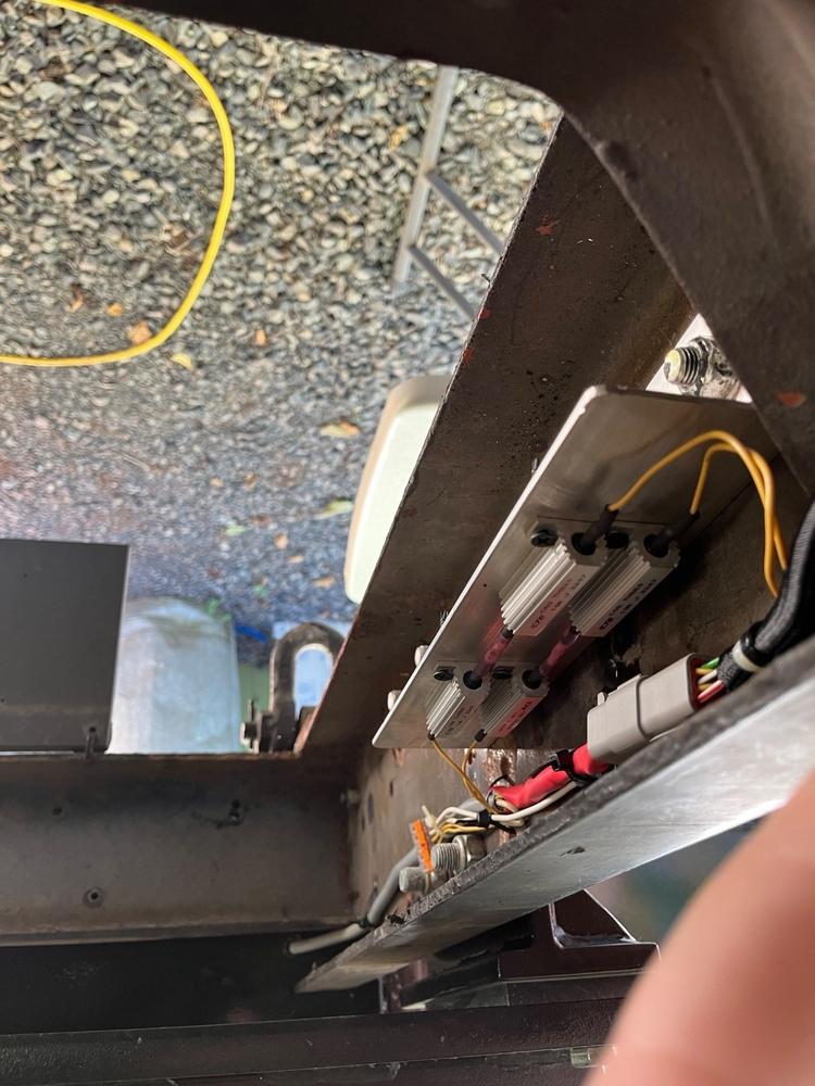 Load Equalizer - 25 Watt Heavy Duty (pair) - Customer Photo From Vernon R.