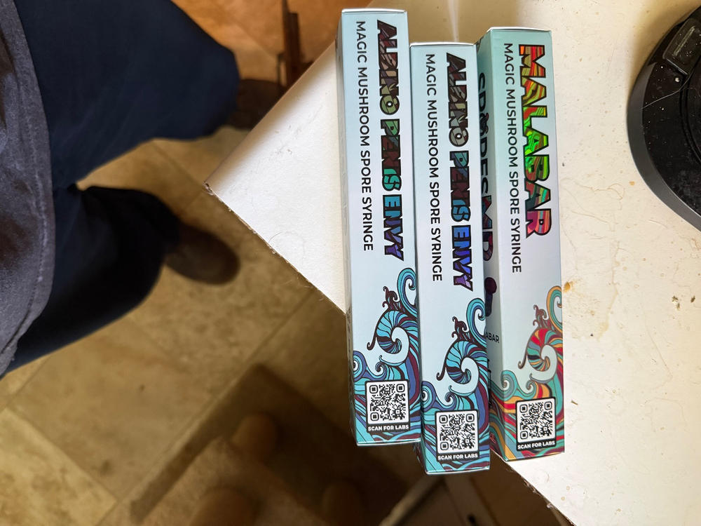 Albino Penis Envy Mushroom Liquid Culture (10ml) - Customer Photo From Eduardo Wahrman