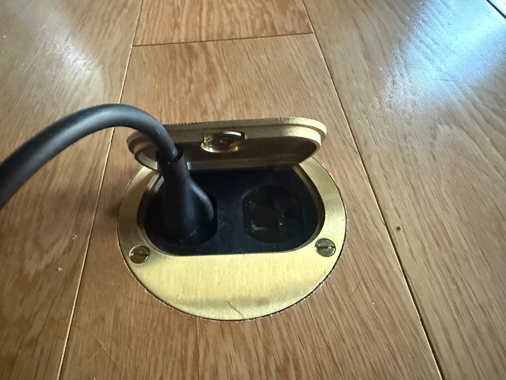 Flush Mounted Round Floor Box, One 15A Duplex, Flip Lid - Brass - Customer Photo From Steven Jones