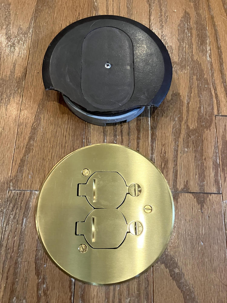 Seamless Flanged Dual Flip Lid Cover for 32 Series Floor Box - Brass - Customer Photo From Robert Leombruno