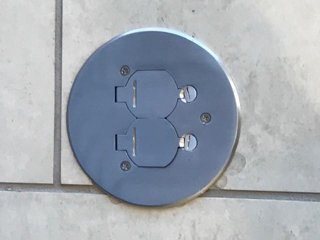 Seamless Flanged Dual Flip Lid Cover for 32 Series Floor Box, Aluminum - Customer Photo From Jonathon Keller
