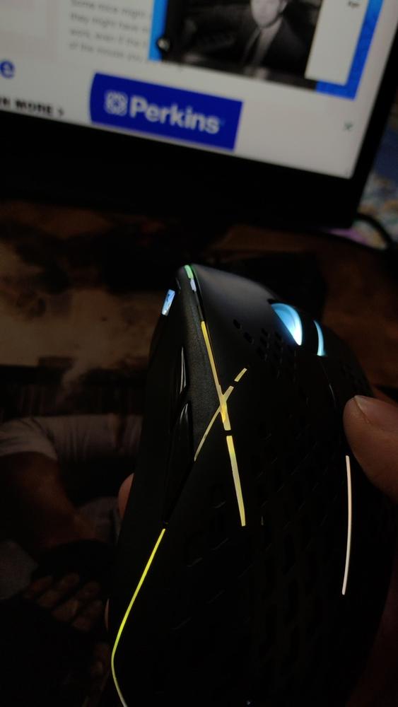 Cosmic Byte Zero-G Lightweight Gaming Mouse - Customer Photo From Pranav K.