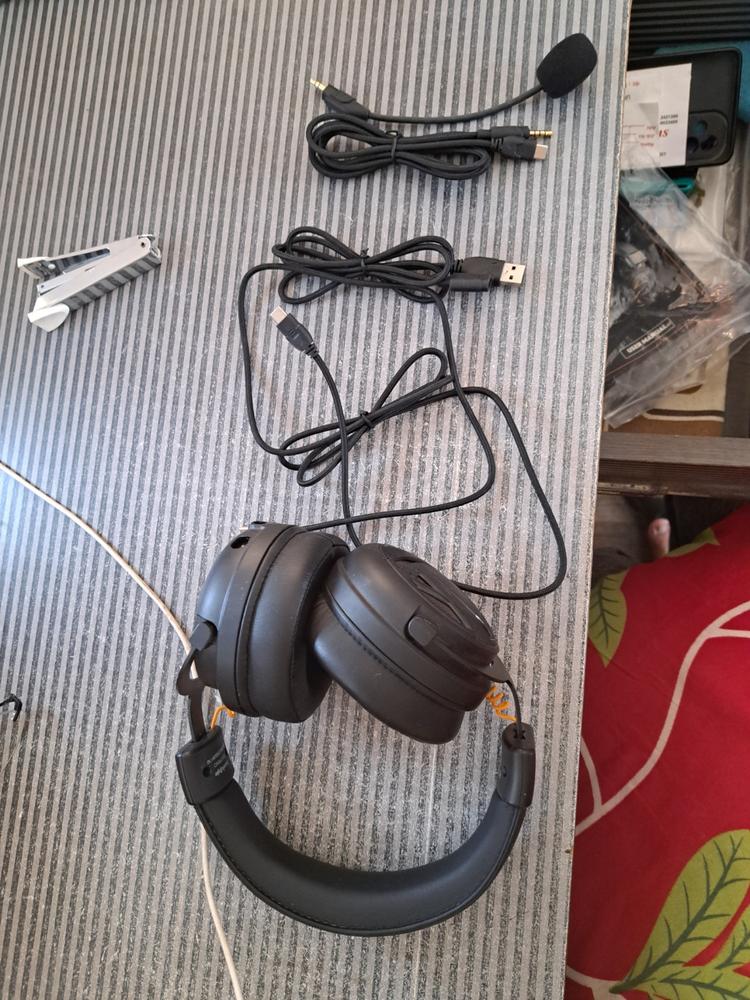 Cosmic Byte Equinox Neutrino Wired Gaming Headset with Dolby Atmos - Customer Photo From Ashmit Srivastava