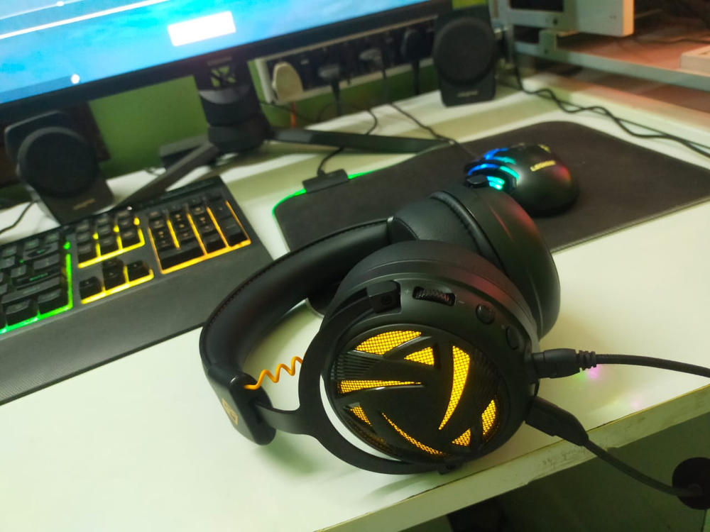 Cosmic Byte Equinox Neutrino Wired Gaming Headset with Dolby Atmos - Customer Photo From DEBRAJ DAS