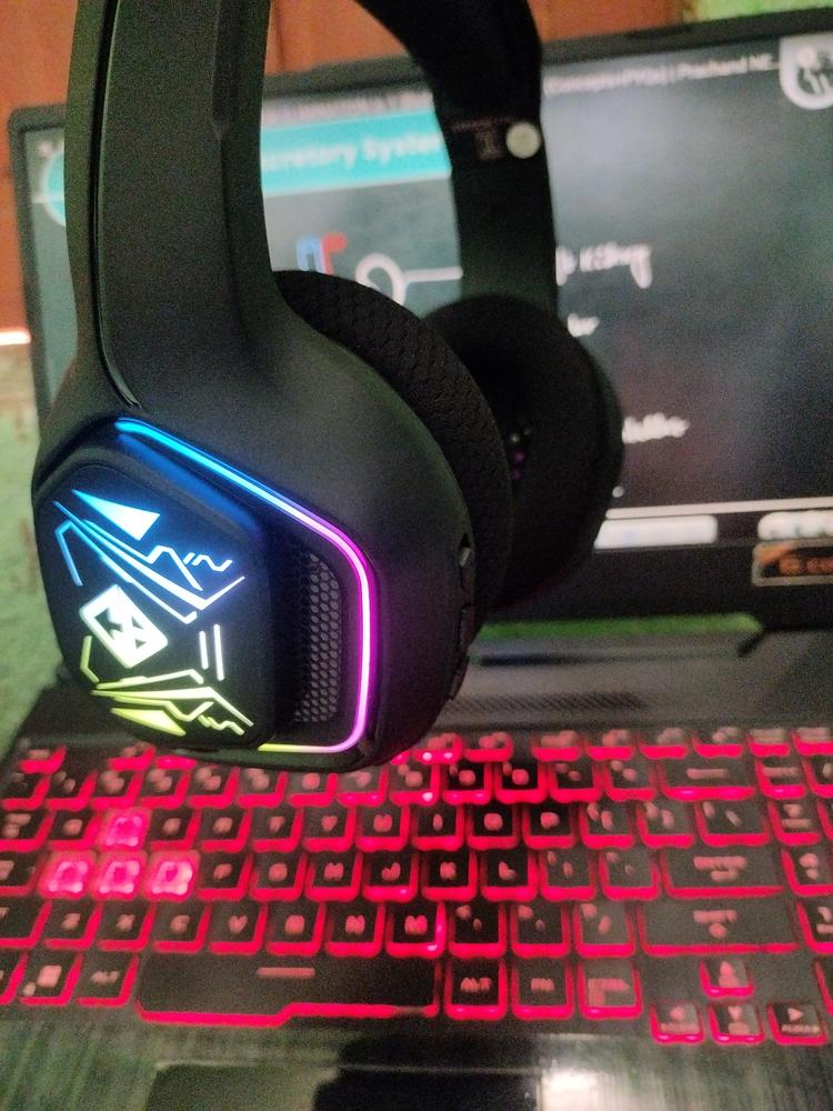 Cosmic Byte Immortal 2.4Ghz Wireless + Bluetooth + Wired Headphone (Black) - Customer Photo From Prince 