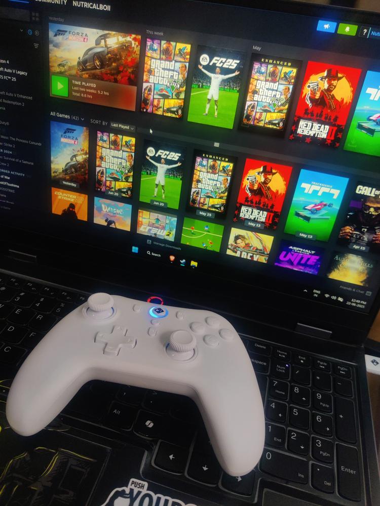 Cosmic Byte Blitz Wireless + Wired Controller for PC, Hall Effect Joystick & Triggers, 1000Hz Polling Rate - Customer Photo From Vaibhav Sharma