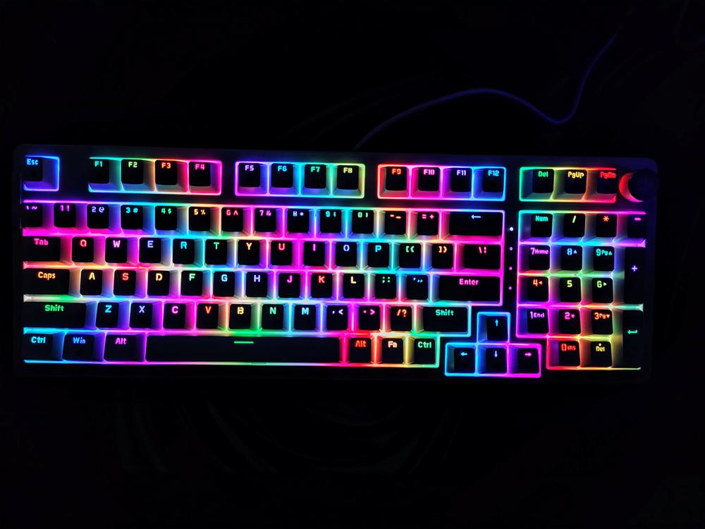 Cosmic Byte Phantom Gasket Mechanical Wired Swappable Keyboard with PreLubed Switches - Customer Photo From Abhinav Anand