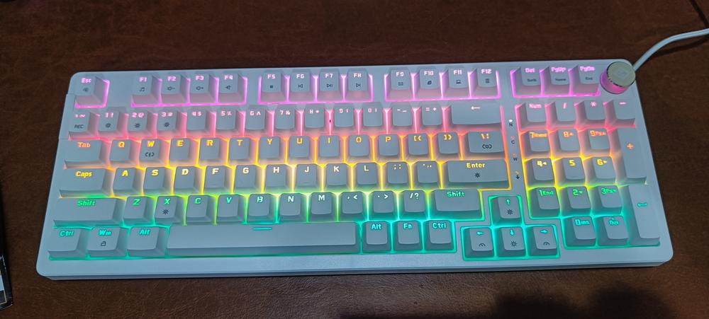 Cosmic Byte Phantom Gasket Mechanical Wired Swappable Keyboard with PreLubed Switches - Customer Photo From Lucky Chaudhari
