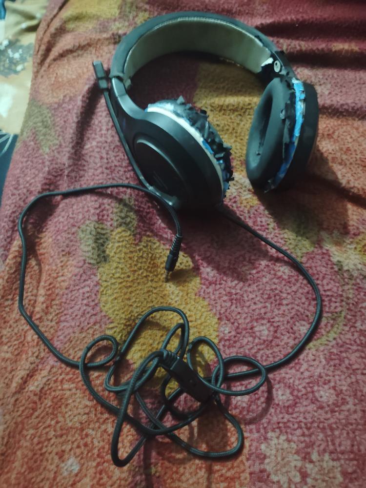 Cosmic Byte Blazar Gaming Headset - Customer Photo From Farhan Usmani