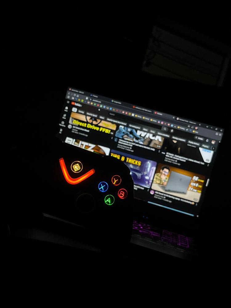 Cosmic Byte Ares Pro Tri-Mode Wireless-Bluetooth-Wired Controller for PC, Wireless Audio Port, Hall Joystick & Triggers - Customer Photo From Donglie