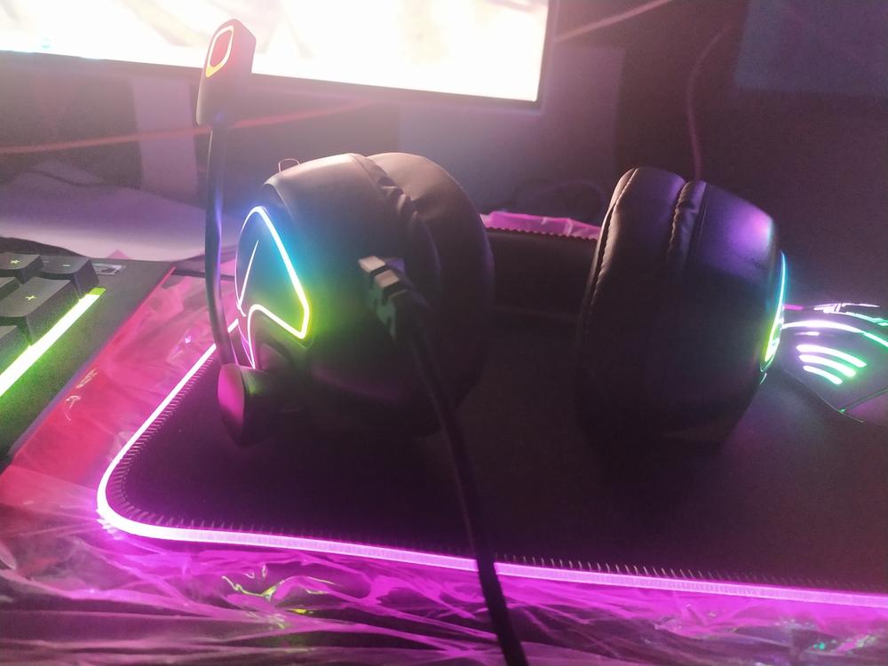 Cosmic Byte Equinox Europa 7.1 USB Dual Driver Gaming Headset with Software, Spectra RGB LED and ENC Microphone - Customer Photo From SHUBAM S.