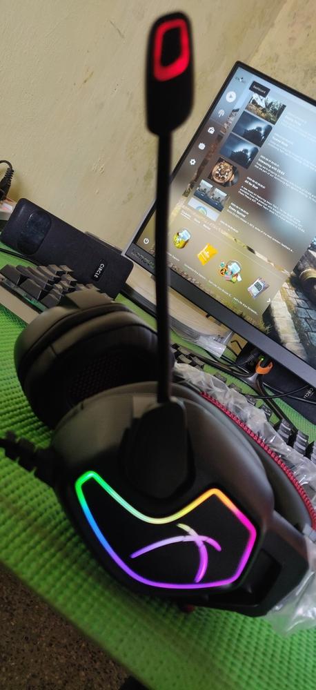 Cosmic Byte Equinox Europa 7.1 USB Dual Driver Gaming Headset with Software, Spectra RGB LED and ENC Microphone - Customer Photo From ROKESH R.