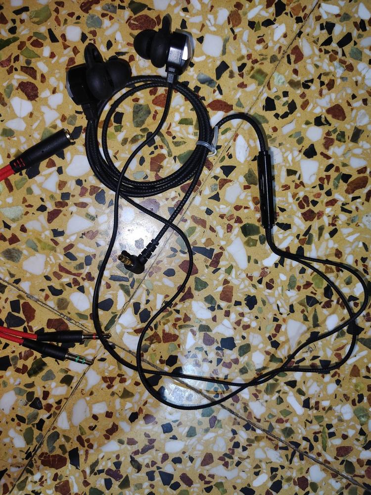 Cosmic Byte CB-EP-06 Gaming Earphone, Lightweight with Detacheable Microphone - Customer Photo From Rushi V.
