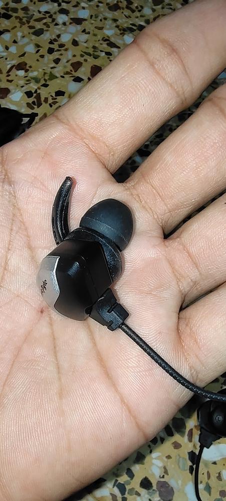 Cosmic Byte CB-EP-06 Gaming Earphone, Lightweight with Detacheable Microphone - Customer Photo From Rushi V.