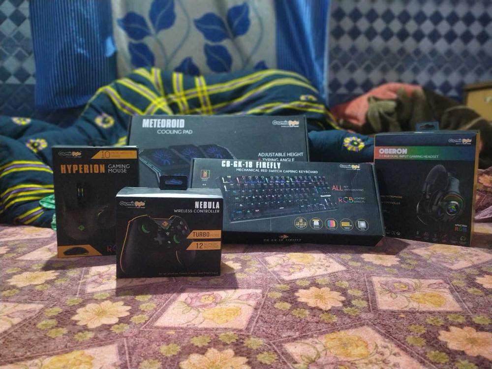 Cosmic Byte Hyperion Wireless + Wired Dual Mode Gaming Mouse, Rechargeable, Pixart 3325 Sensor, RGB LED, Software, Upto 10000 DPI (Black) - Customer Photo From Srejan B.