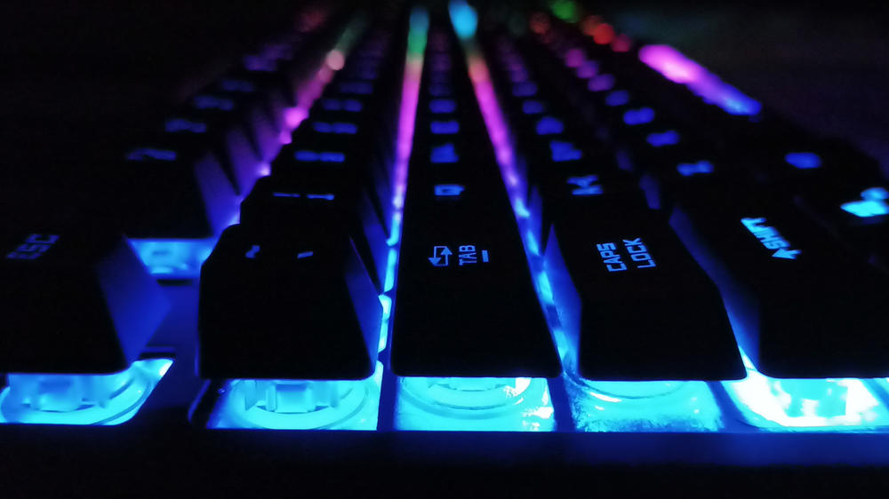 Cosmic Byte Dragon Fly RGB Aluminium Gaming Keyboard and Mouse Combo, RGB Effects, 7 Button 7200 DPI Mouse with Software (Black) - Customer Photo From Piyush Y.