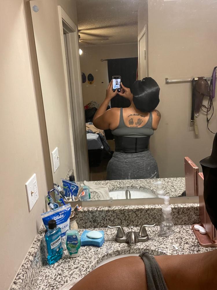 Extreme Waist Trainer 3 Hook Black - Customer Photo From Nicole