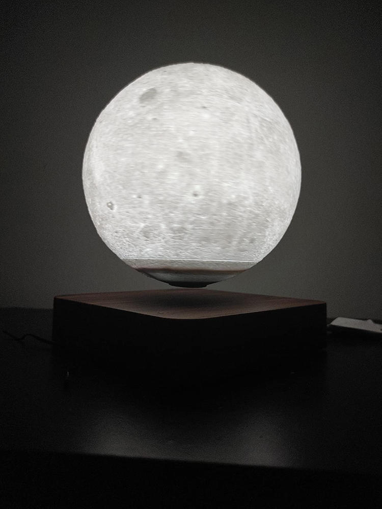 Kagura® Moon Lamp - Customer Photo From Liam K.